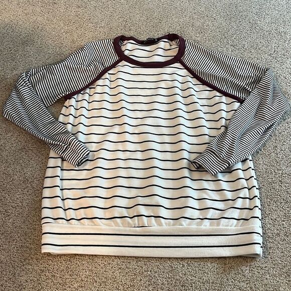 Staccato Sweaters - Staccato Striped Sweater Size Small